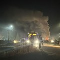 Detalji nesreće kod Šapca: Obilazio autobus, pa se zakucao u automobil, vatrogasci spasavali ljude