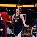 Još jedna MVP partija Nikole Jokića! Somborac se vratio na teren i izdominirao! U laganom ritmu zatrpao koš Memfisa! (video)