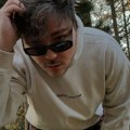 Milan Stanković se oglasio: Objavio sliku iz detinjstva, pored njega ženska osoba koju voli najviše na svetu