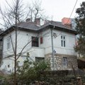 Kuća usred Beograda opasana zidinama: Dom našeg glumca mnogima bode oči, kad vidite kako izgleda biće vam jasno i zašto