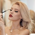Trik u šminku koji niste čuli do sada: Ruska bjuti zvezda za Story otkriva kako da lice izgleda odmorno i podignuto