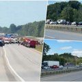 Stravična nesreća na autoputu, petoro mrtvih! Prevrnuo se autobus pun turista, veliki broj povređenih! Horor u Njujorku…