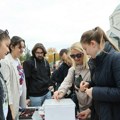 Na Studentskom bazaru u Nišu prikupljeno više od pola miliona dinara: Zborovi građana obezbedili i dodatnu pomoć pred odlazak…