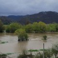 (Foto) Izlila se Zapadna Morava! Apokaliptične scene kod Požege: Polja potopljena, putevi prekinuti!