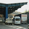 Obrušio se deo mosta na graničnom prelazu Gradiška, blokiran saobraćaj za vozila i pešake