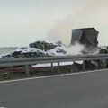 Detalji nesreće na autoputu kod Šimanovaca: Sudar dva kamiona izazvao detonacije