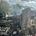 Odjekuju eksplozije, ima povređenih: Ruske snage jutros ponovo napale Harkov