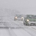 Stanje na putevima: Sneg na putevima u planinskim predelima zapadne Srbije
