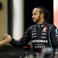 Hamilton: Povratak Fetela bila bi neverovatna opcija za Mercedes