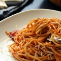 Zašto iskusne kuvarice iz Italije dodaju sodu bikarbonu u paradajz sos