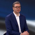 Vučić: Ceo javni sektor dobiće povećanje plata za osam odsto, za prosvetu 12 odsto