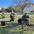 U toku realizacija osnovne obuke vojnika u Somboru, Valjevu i Leskovcu