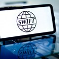 Blumberg: EU razmatra isključenje 20 banaka iz SWIFT-a u sklupu pritiska na Rusiju