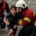Drama u raškoj Dete ponela bujica, spasli ga vatrogasci