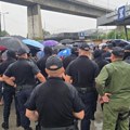 Protesti ispred Beogradskog sajma, iz Uprave demantuju da je u toku rušenje zgrade