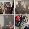 "Kućni savet na malo drugačiji način": Stanari zgrade zapevali poznati hit, pa zapalili TikTok