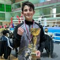 Mladi bokser iz Niša pokorio Srbiju: Gavrilo Savić državni prvak i najbolji na turniru