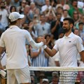 Ovo se retko viđa! Novak Đoković i Janik Siner trenirali na netaknutoj travi Centralnog terena Vimbldona