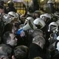 Kriza u Poljskoj: Sukobi na ulicama Varšave, predsednik prekinuo posetu i hitno se vratio u zemlju