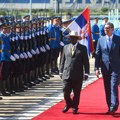 Predsednik Vučić dočekao u Palati “Srbija” predsednika Ugande Musevenija