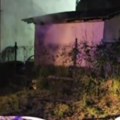 Požar u Mladenovcu: Vatra zahvatila pogon za proizvodnju kovanih ograda, vatrogasne ekipe na terenu (video)