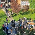 Novosadski studenti: Imamo informaciju da će veliki broj "ćacija" večeras stići ispred suda