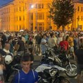 Rektor Đokić na skupu ispred Pravnog: Udarci su bili usmereni protiv univerziteta