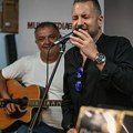 Darko Kapo predstavio album obrada eks-ju hitova "Gold"
