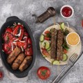 Ćevapi – Omiljeni srpski roštilj dostiže nove rekorde