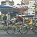 VIDEO: Novosadski biciklisti u vožnji po gradu pod sloganom "Sloboda - da!"