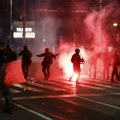 Razbijene prostorije SNS u Novom Sadu: Topovski udari na Novom Beogradu, povređeno najmanje 40 policajaca