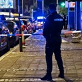 Drama nakon eksplozije u Kosovskoj Muškarac i dalje leži bez svesti, Hitna pomoć ne može da mu priđe zbog opasnosti!