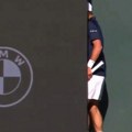 Uznemirujuća scena na meču Đokovića, Novak otišao iza reklame, niko nije video šta radi, a on...