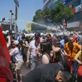 Turska policija koristila vodene topove protiv pristalica opozicije