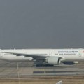Prenosna baterija se zapalila u avionu, nema povređenih
