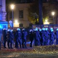 Tenzije u Varšavi ne jenjavaju: Haos ispred Ustavnog suda, policija na nogama VIDEO