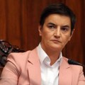 Brnabić o protestu ispred Ustavnog suda: Njima je dozvoljeno sve pa i da upadnu u sud