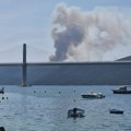 Veliki požar na Pelješcu: "Gadno izgleda": Podignuta i tri kanadera, svi vatrogasci upućeni na lice mesta (foto, video)