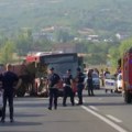 Sudar autobusa i kamiona na Obrenovačkom putu, jedna osoba poginula, dvoje životno ugroženo