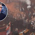 "Uneli su dimne bombe na prevaru": Vučić otkrio kako su poslanici koristili pirotehniku u Skupštini Srbije