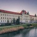 Dekan Tehničkog fakulteta u Zrenjaninu saopštio da počinje onlajn nadoknada nastave
