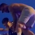 Drama na proslavi titule! Fudbaler Barselone se popeo na autobus, pa pao! Scena koja je sve uplašila, isplivao je i snimak…