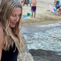 Poznata Srpkinja se u 8. deceniji udala za 35 godina mlađeg, a njemu stižu poruke: "Kako možeš sa babom?" - Kad je objavio…