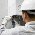 U Srbiji više od 215.000 ljudi radi duže od osam sati dnevno, šest dana u nedelji