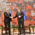 Vučić čestitao Alijevu rođendan, predsedniku Azerbejdžana upućen poziv da poseti Srbiju