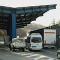 Obrušio se deo mosta na graničnom prelazu Gradiška, blokiran saobraćaj za vozila i pešake