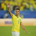 Brazilska legenda promenila tim, zaigraće sa Mesijem