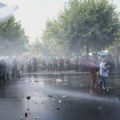 Haos u Tirani na protestu protiv projekta Trampovog zeta: Vodenim topovima i suzavcem na demonstrante