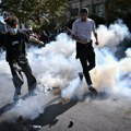 Francuska: Više od 400 srednjih škola biće zatvoreno danas zbog protesta učenika