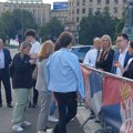Studenti izviždali Martinovića ispred Skupštine (VIDEO)